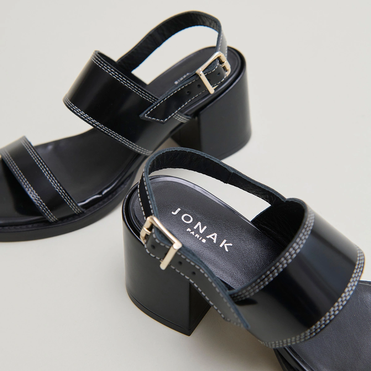 Sandales à talons en cuir glacé noir | BLONDINE | Jonak
