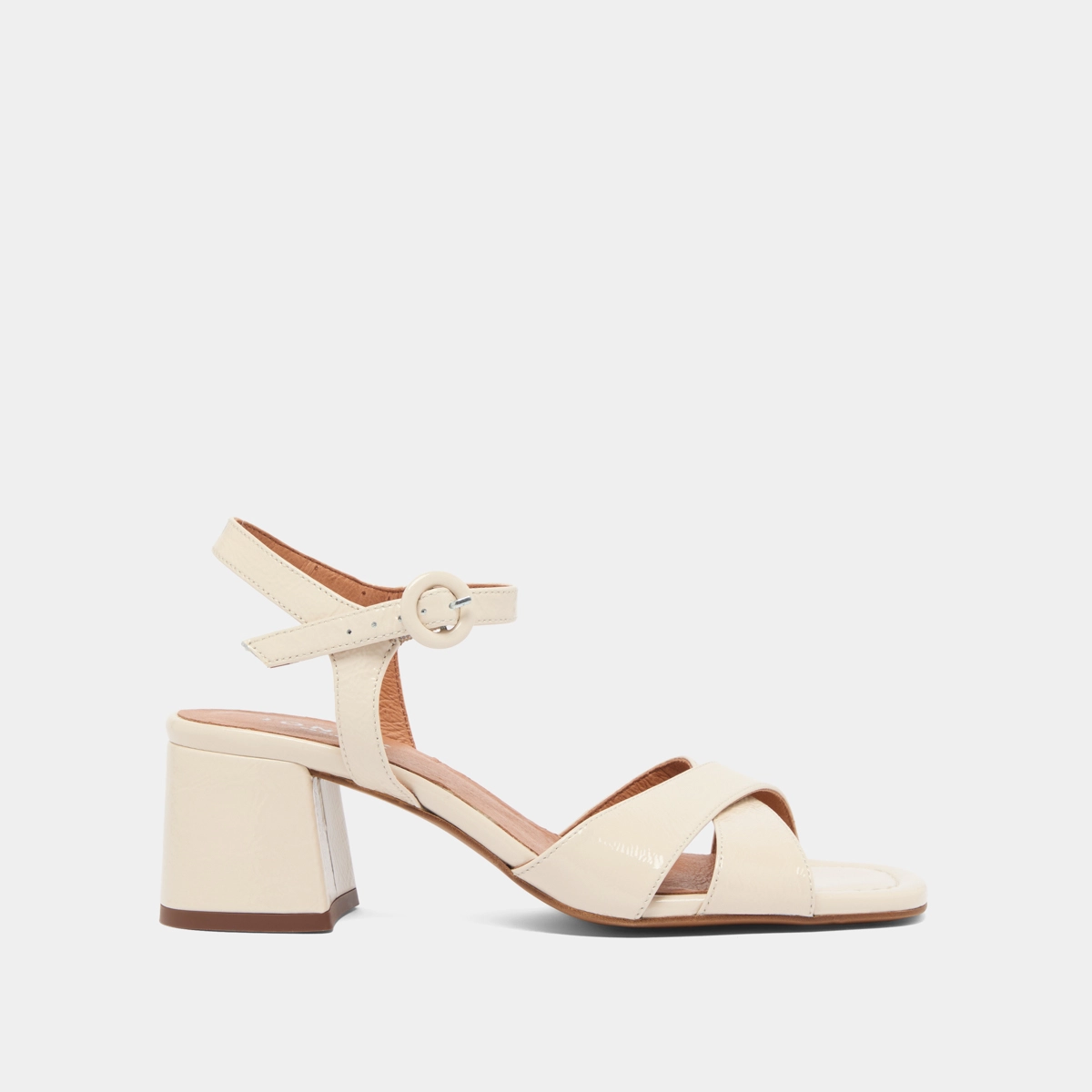 Sandales à talons en vernis plissé écru | BRIELLA | Jonak