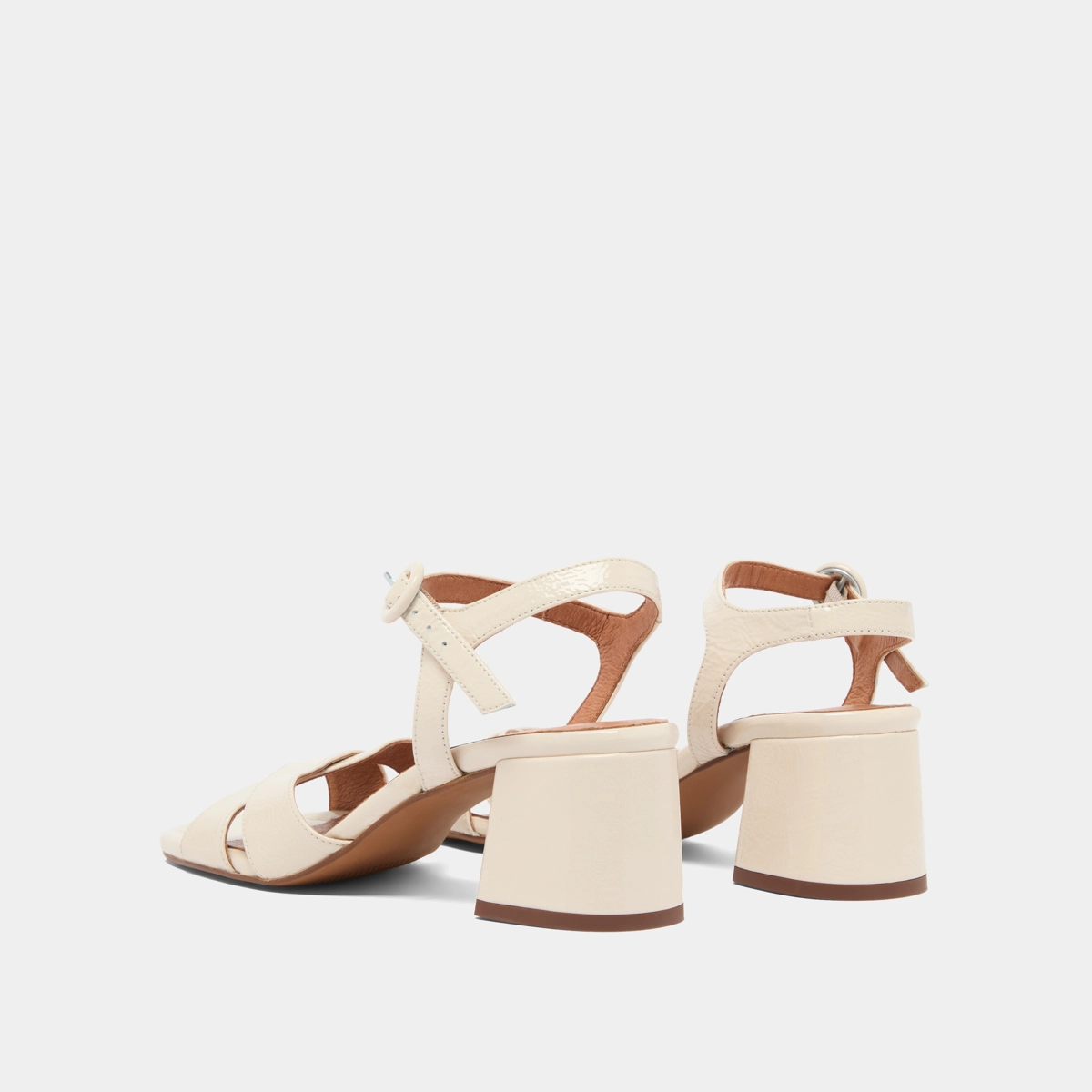 Sandales à talons en vernis plissé écru | BRIELLA | Jonak