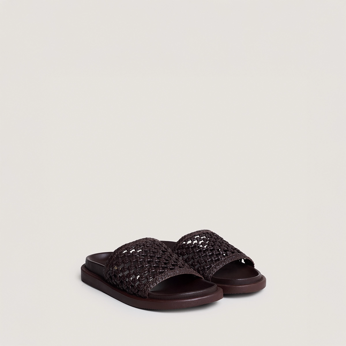 Mules ajourées en cuir marron foncé | WOZART | Jonak