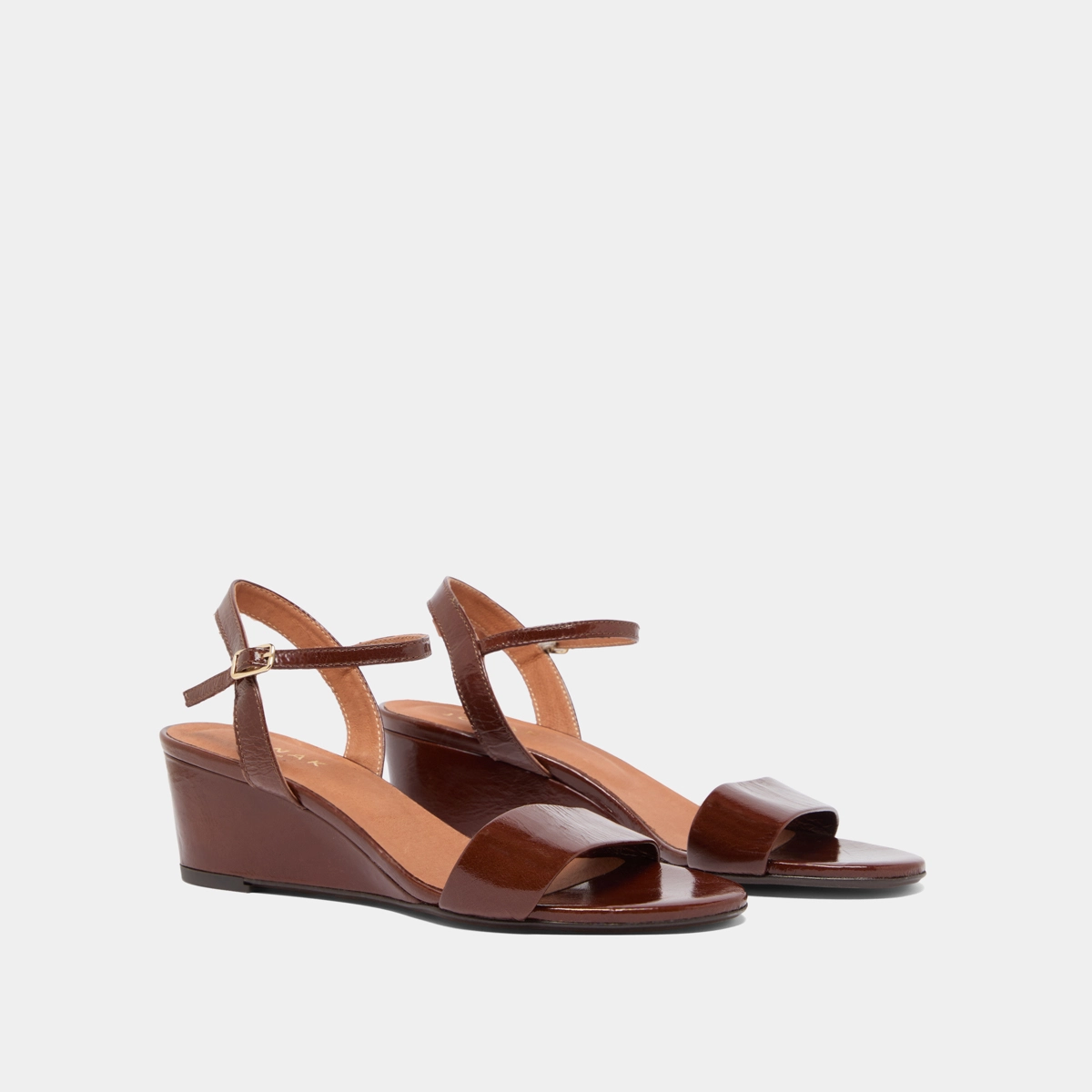 Sandales compens&eacute;es en cuir brillant marron | AGRUME | Jonak