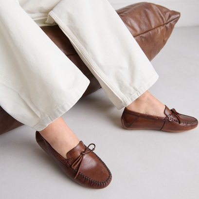Mocassins froncés à lacets en cuir cognac | ANGELIQUE | Jonak