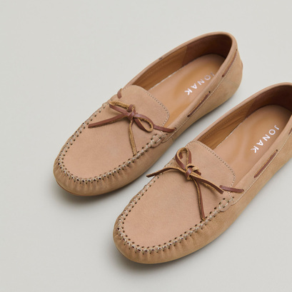 Mocassins froncés à lacets en nubuck beige et cuir cognac | ANGELIQUE | Jonak