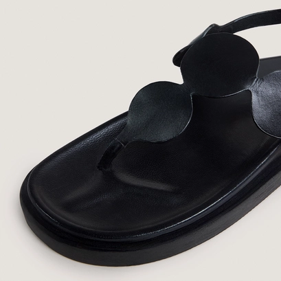 Sandales &agrave; brides ajustantes en cuir noir | WIND