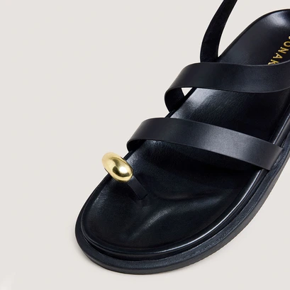 Sandales &agrave; d&eacute;tails dor&eacute;s en cuir noir | WEPS