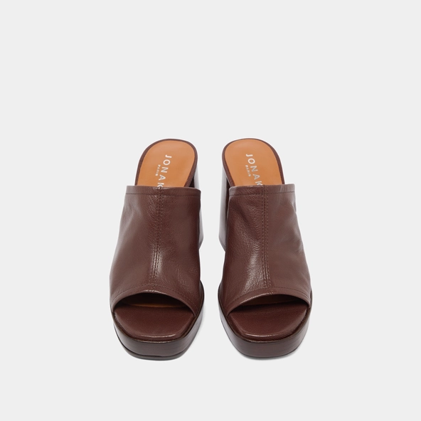 Mules &agrave; talons en cuir marron | BAYA | Jonak
