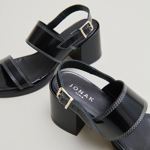 Sandales à talons en cuir glacé noir | BLONDINE | Jonak