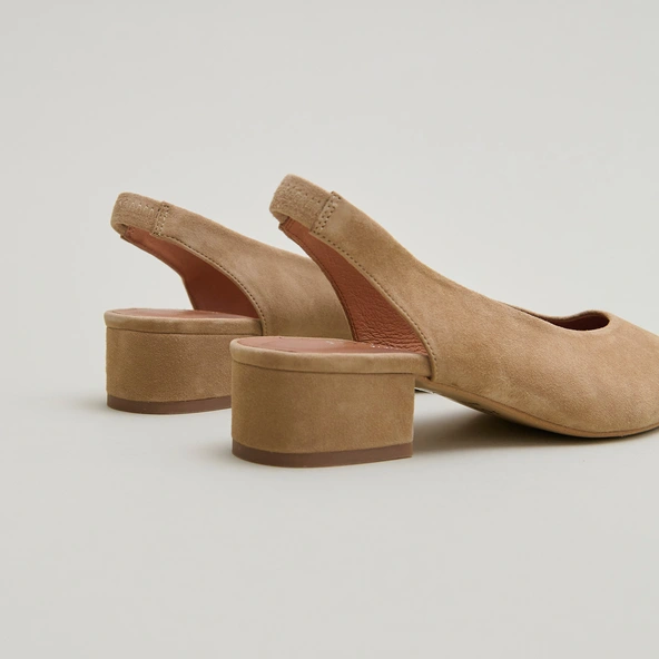Ballerines à bouts arrières ouverts en velours camel | VINCE | Jonak