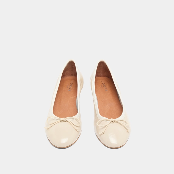 Ballerines compensées en vernis plissé écru | AIRELLE | Jonak