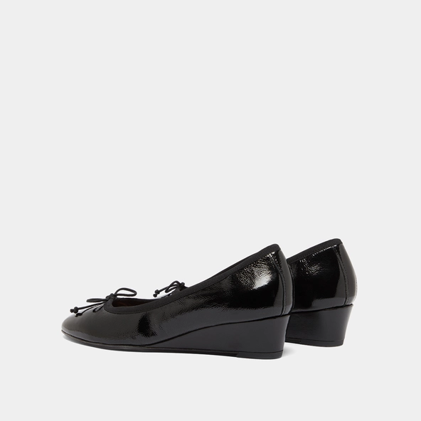 Ballerines compensées en vernis plissé noir | AIRELLE | Jonak