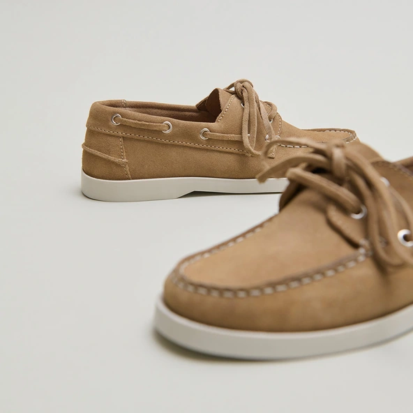 Derbies &agrave; lacets &eacute;pais et surpiq&ucirc;res en croute beige | OMBELINE | Jonak