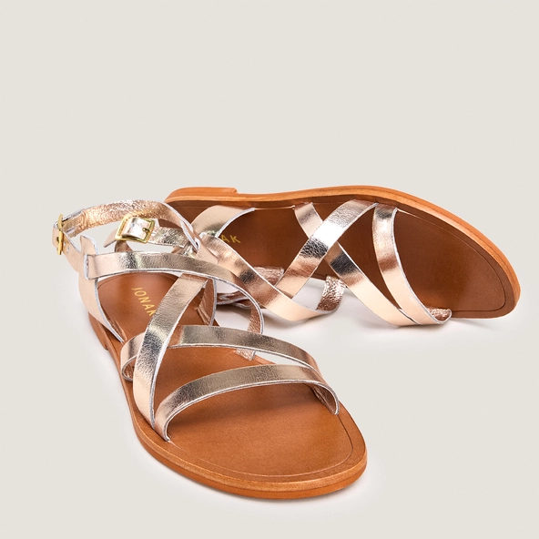 Sandales à brides croisées en cuir métallisé platine et cognac | WISCHIA | Jonak