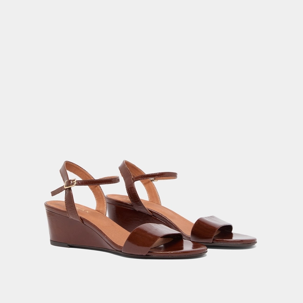 Sandales compens&eacute;es en cuir brillant marron | AGRUME | Jonak