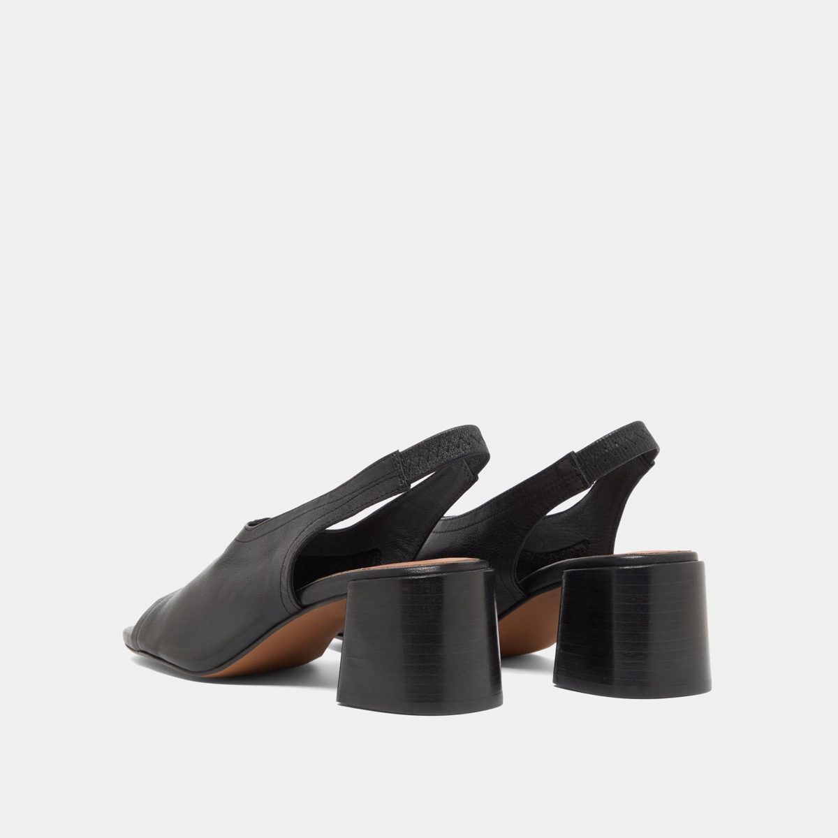 Sandales à bouts ouverts en cuir noir | BROWNIE | Jonak