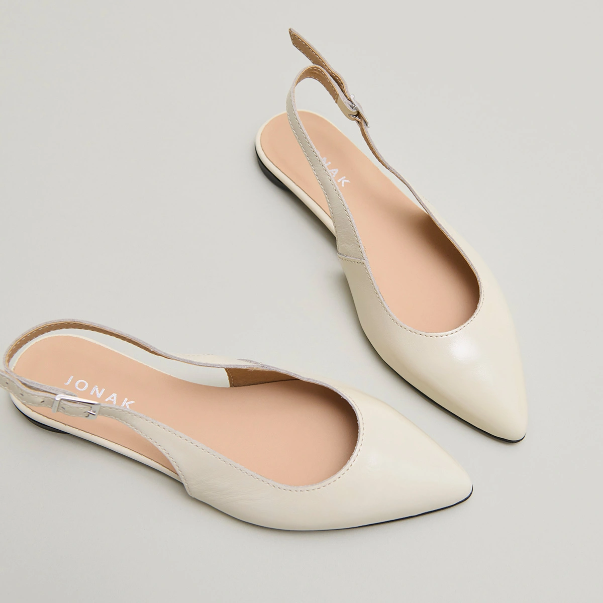 Ballerines slingbacks en vernis plissé ecru | NOA | Jonak
