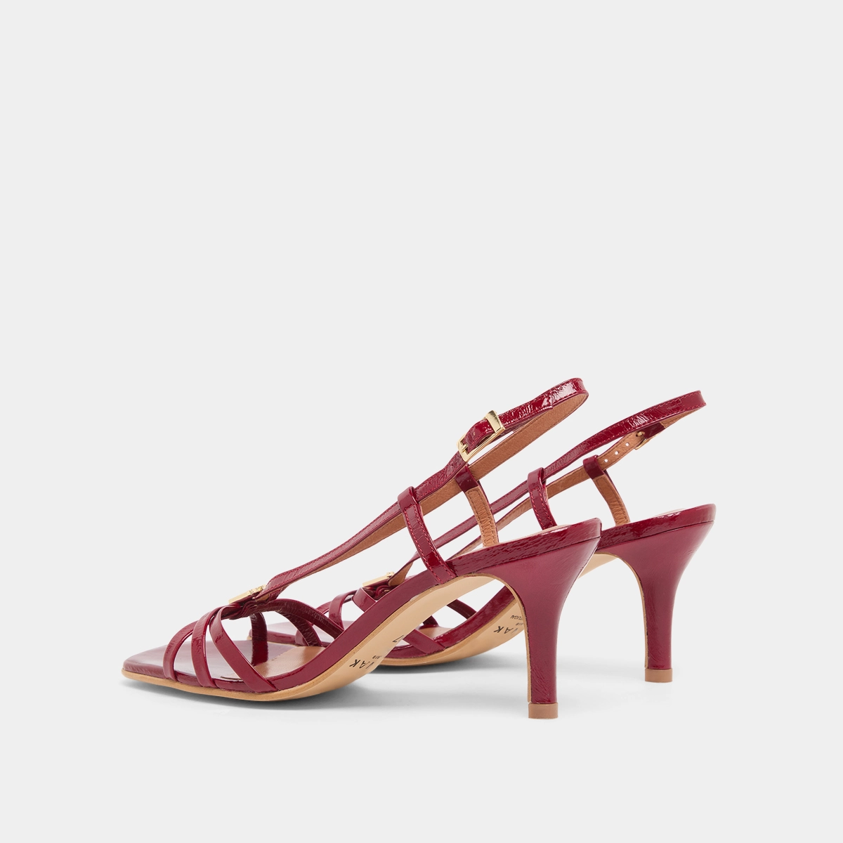 Sandales à talons et monogrammes en cuir brillant rouge carmin | VOMA | Jonak