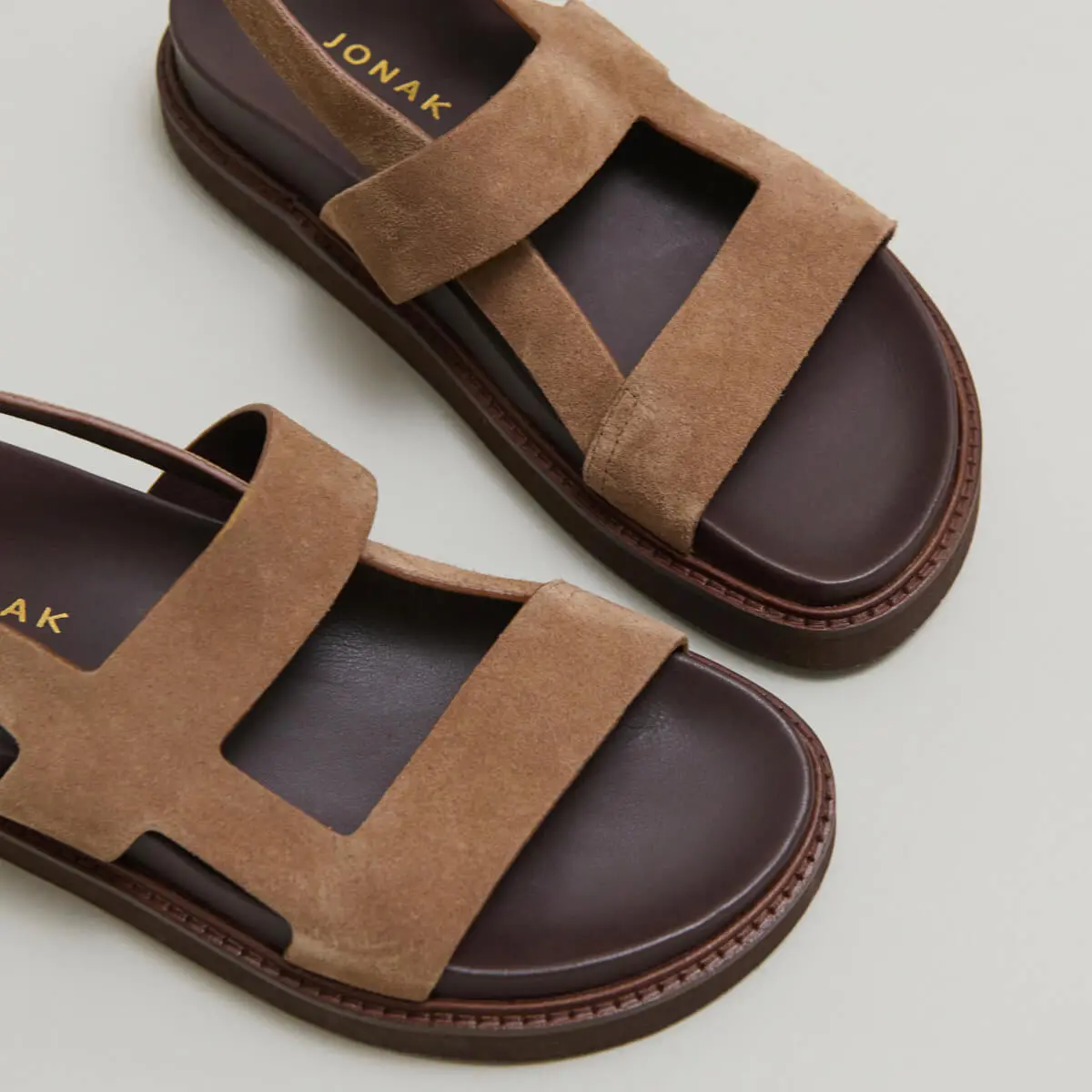 Sandales à brides croisées en croûte taupe | LAGUNE | Jonak