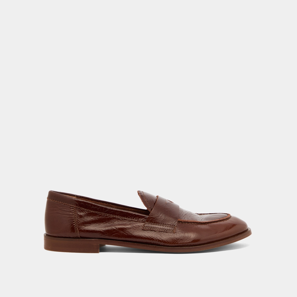 Mocassins à bouts ronds en cuir brillant marron | THELMA | Jonak