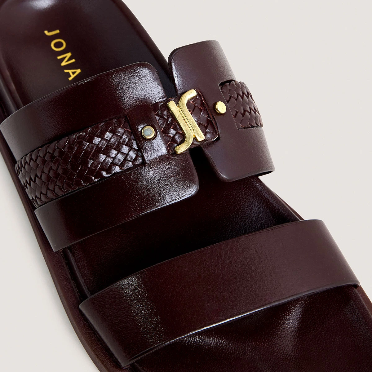 Mules &agrave; monogrammes en cuir marron fonc&eacute; | WAC | Jonak