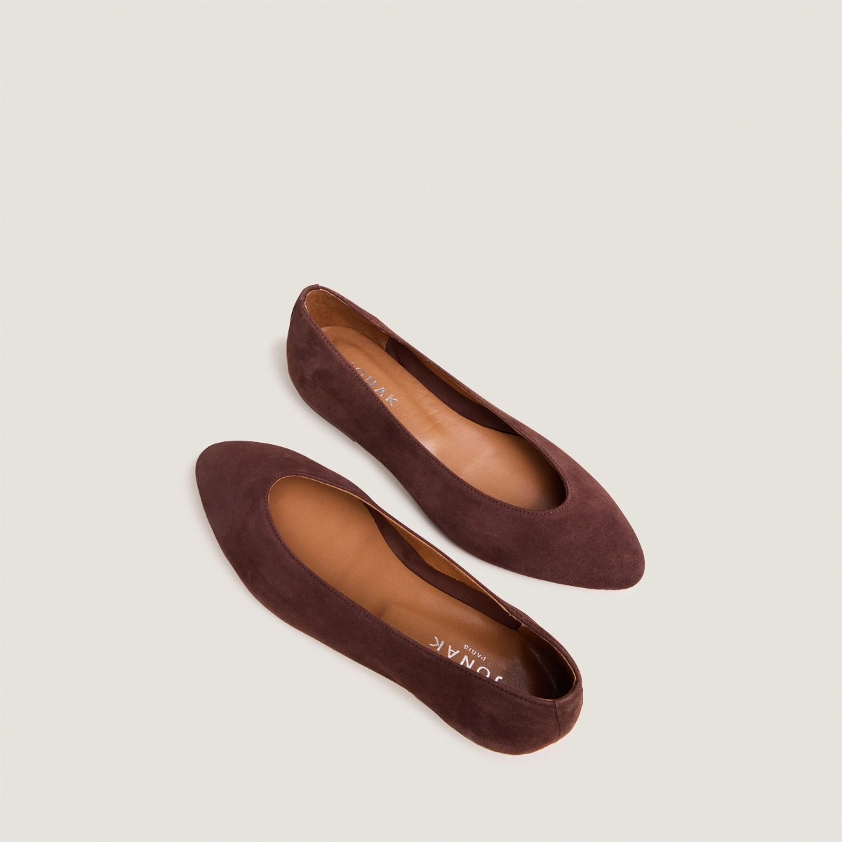 Ballerines à bouts pointus en velours marron foncé | DASSUS | Jonak