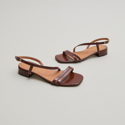 Sandales à petits talons en cuir brillant marron | ANAYA | Jonak