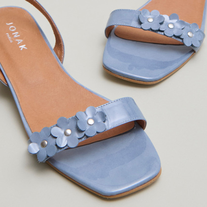 Sandales à fleurs en vernis jeans | ANOUCHKA | Jonak