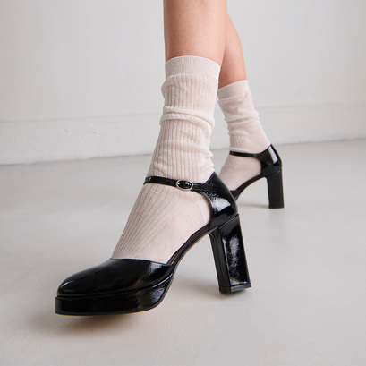 Babies à talons et plateformes en vernis plissé noir | VOLARE | Jonak
