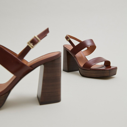Sandales en cuir marron | VERDE | Jonak