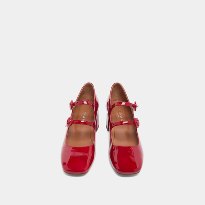 Babies à doubles brides et bouts arrondis en vernis rouge cerise | DELOU | Jonak