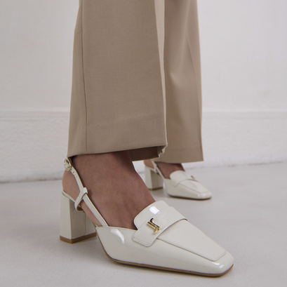 Escarpins slingbacks à bouts pointus en vernis perle | DESPUES | Jonak