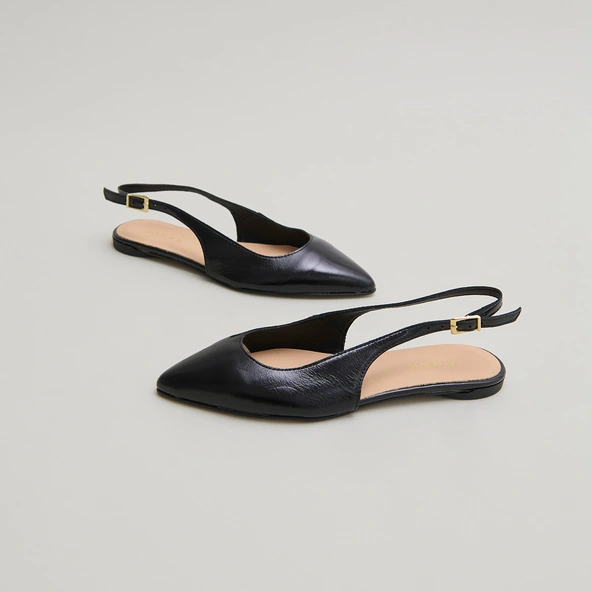 Ballerines slingbacks en vernis plissé noir | NOA | Jonak