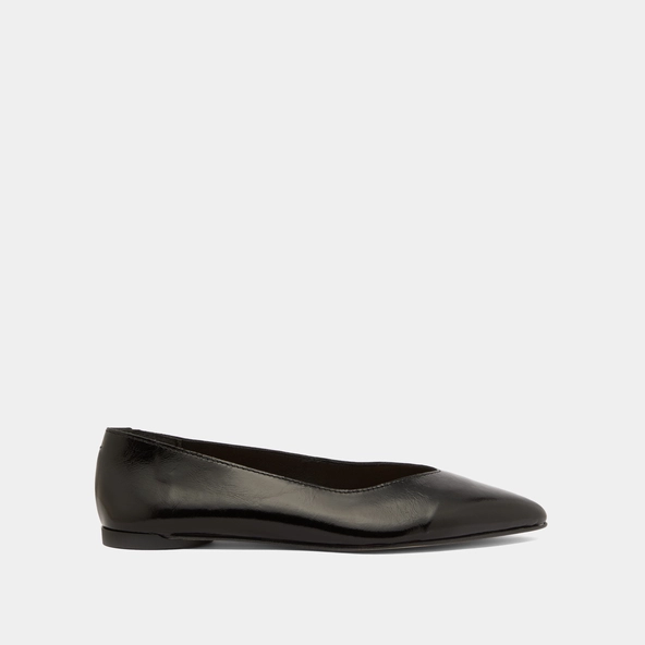 Ballerines à bouts pointus en vernis plissé noir | NOEMIE | Jonak