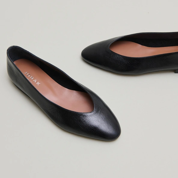Ballerines à bouts pointus en cuir vieilli noir | DASSUS | Jonak