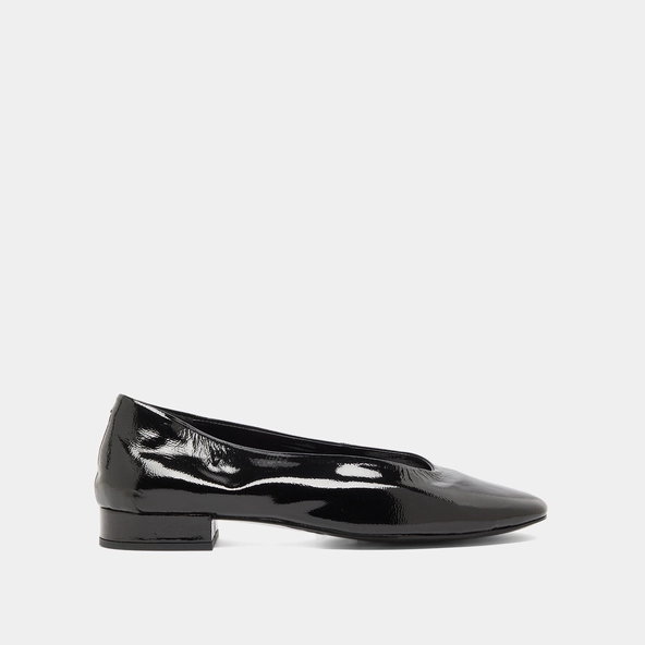 Ballerines &agrave; petits talons en vernis pliss&eacute; noir | LEA | Jonak