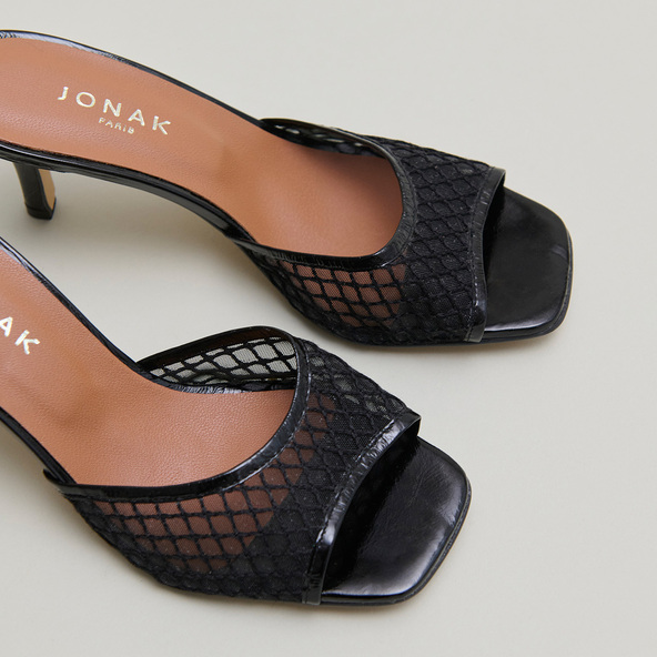 Mules à talons en cuir brillant noir et mesh noir | VOILE | Jonak