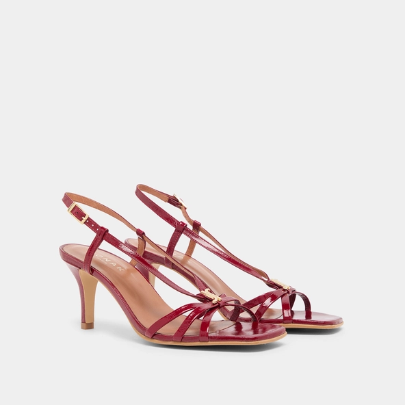 Sandales à talons et monogrammes en cuir brillant rouge carmin | VOMA | Jonak
