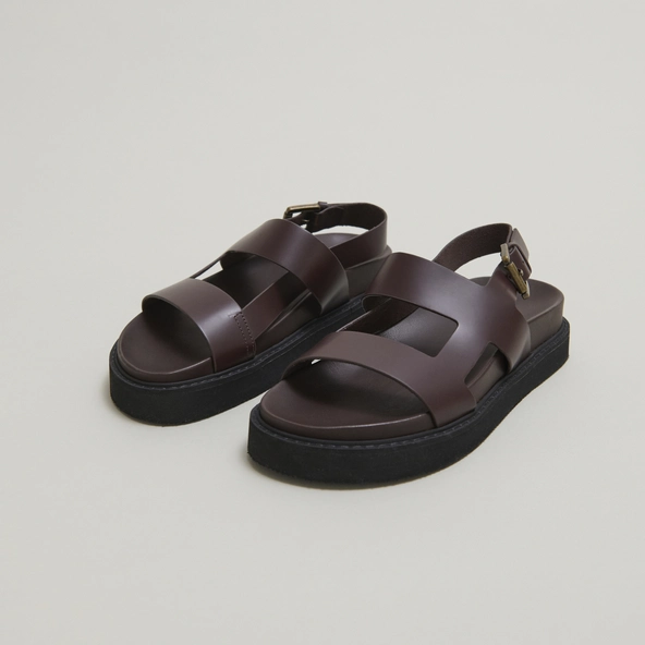Sandales à brides croisées en cuir glacé marron foncé | LAGUNE | Jonak