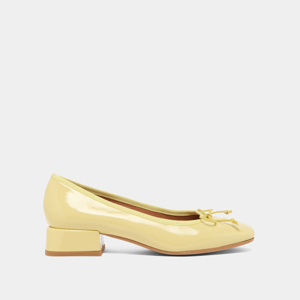 Ballerines à talons en vernis plissé jaune | DYBIL | Jonak
