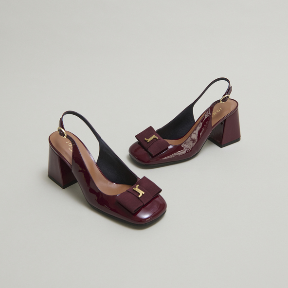 Escarpins slingbacks à bouts carrés en vernis bordeaux | RELISE | Jonak