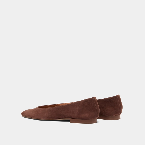 Ballerines à bouts pointus en velours marron foncé | DASSUS | Jonak