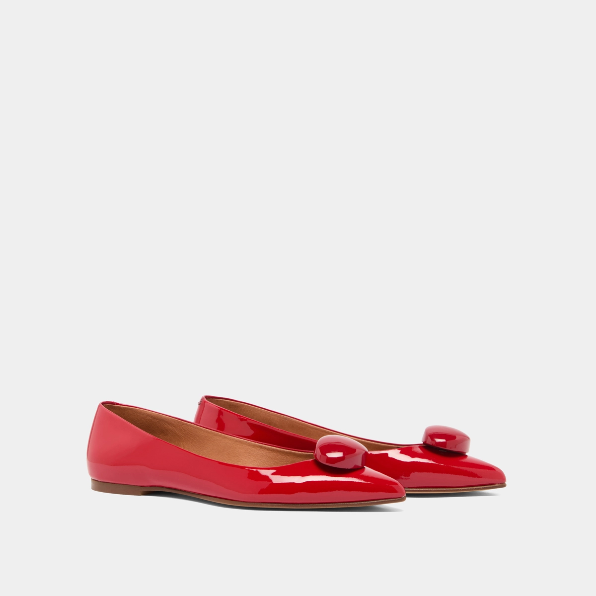 Ballerines &agrave; bouts pointus et billes en vernis rouge | DALIDO | Jonak