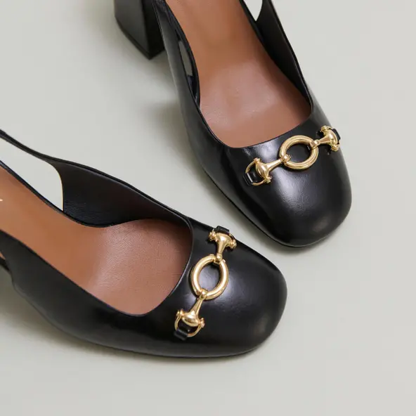 Escarpins slingbacks en cuir noir | DECOUV | Jonak
