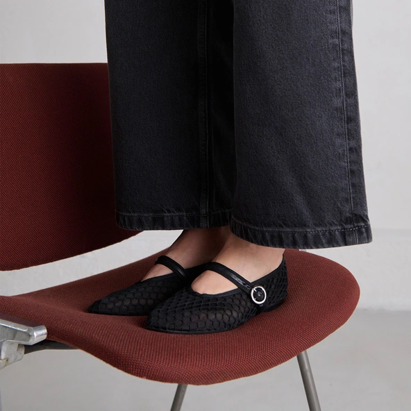 Ballerines à brides en mesh noir et cuir noir | DEESSIA | Jonak