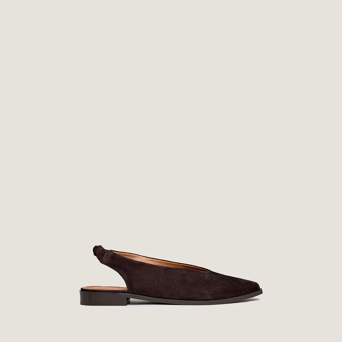 Ballerines à bouts arrières ouverts en velours marron foncé | Acajou | Jonak