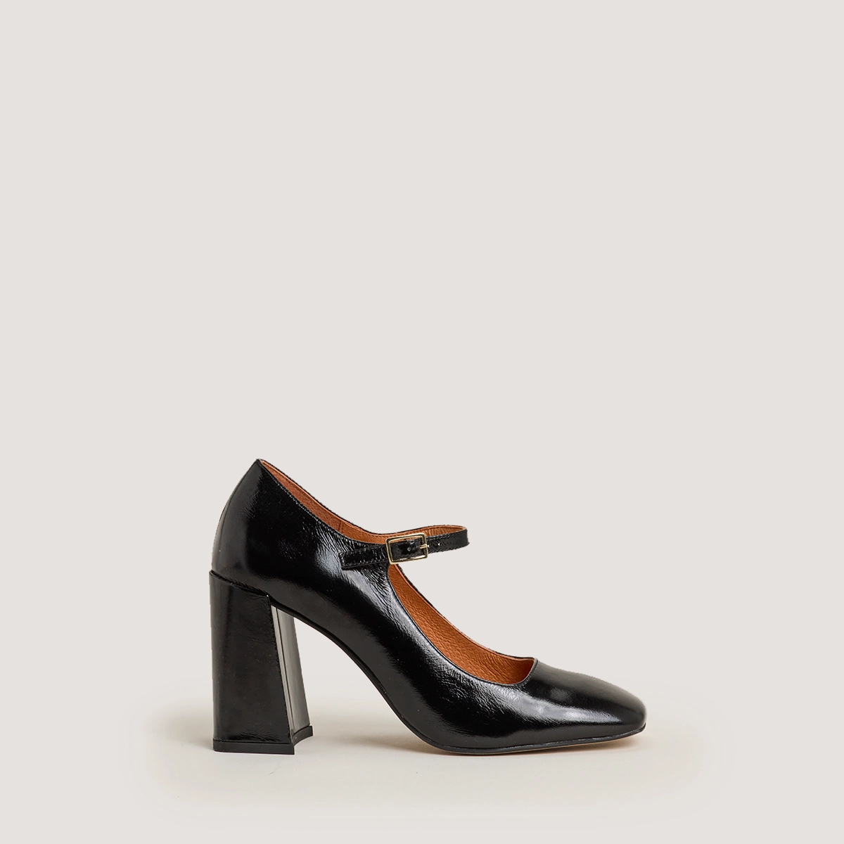 Babies à talons et bouts carrés en cuir brillant noir | VALERIA | Jonak