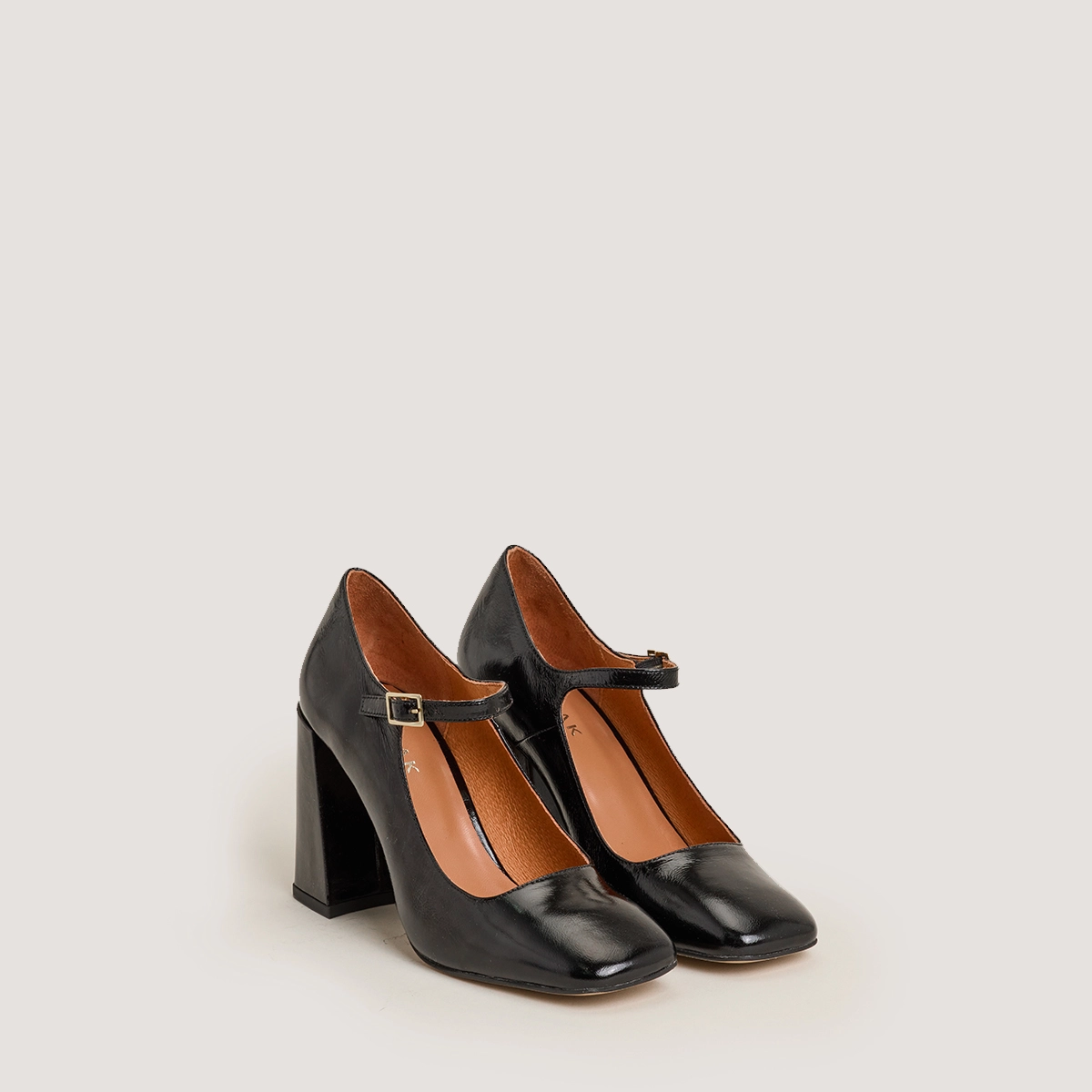 Babies à talons et bouts carrés en cuir brillant noir | VALERIA | Jonak