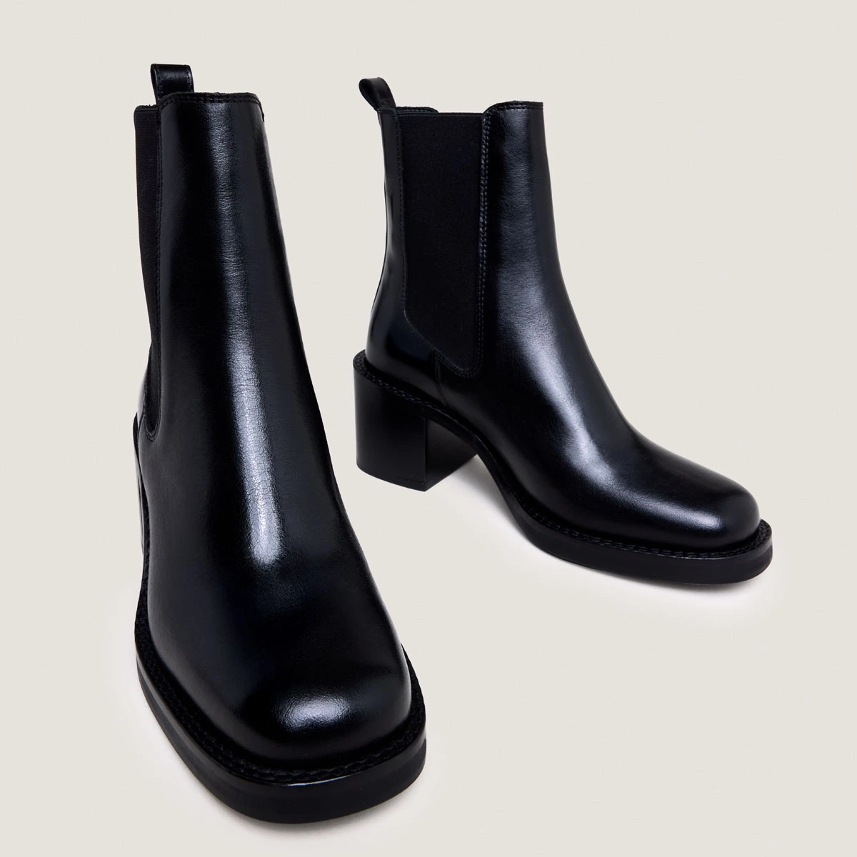 Bottines &agrave; talons en cuir noir | BEACH | Jonak