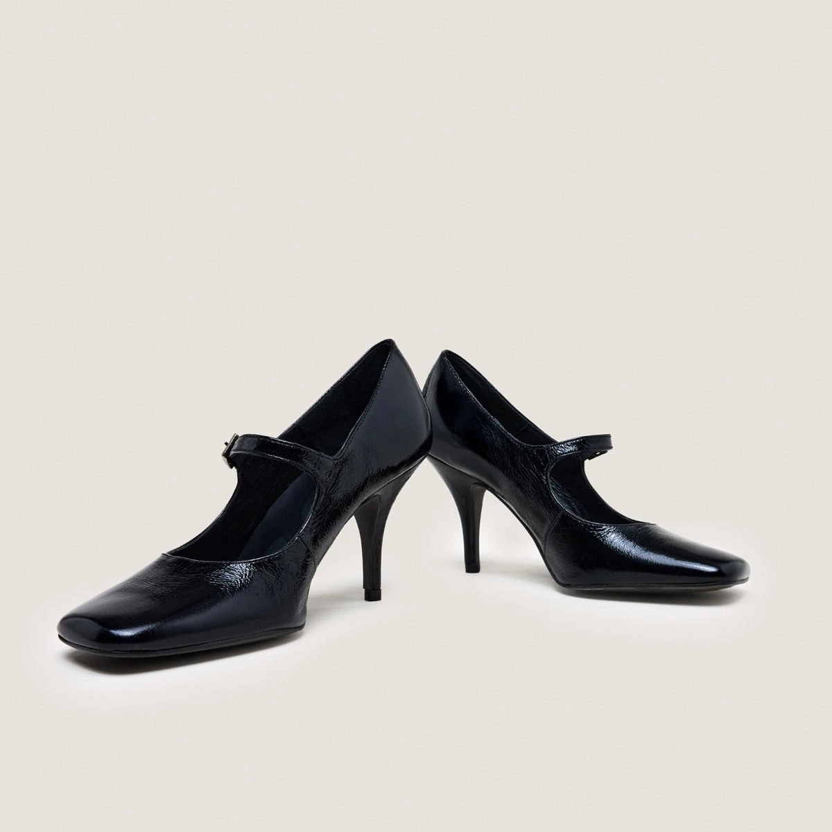 Babies à talons et à brides en cuir brillant noir | BELFORT | Jonak