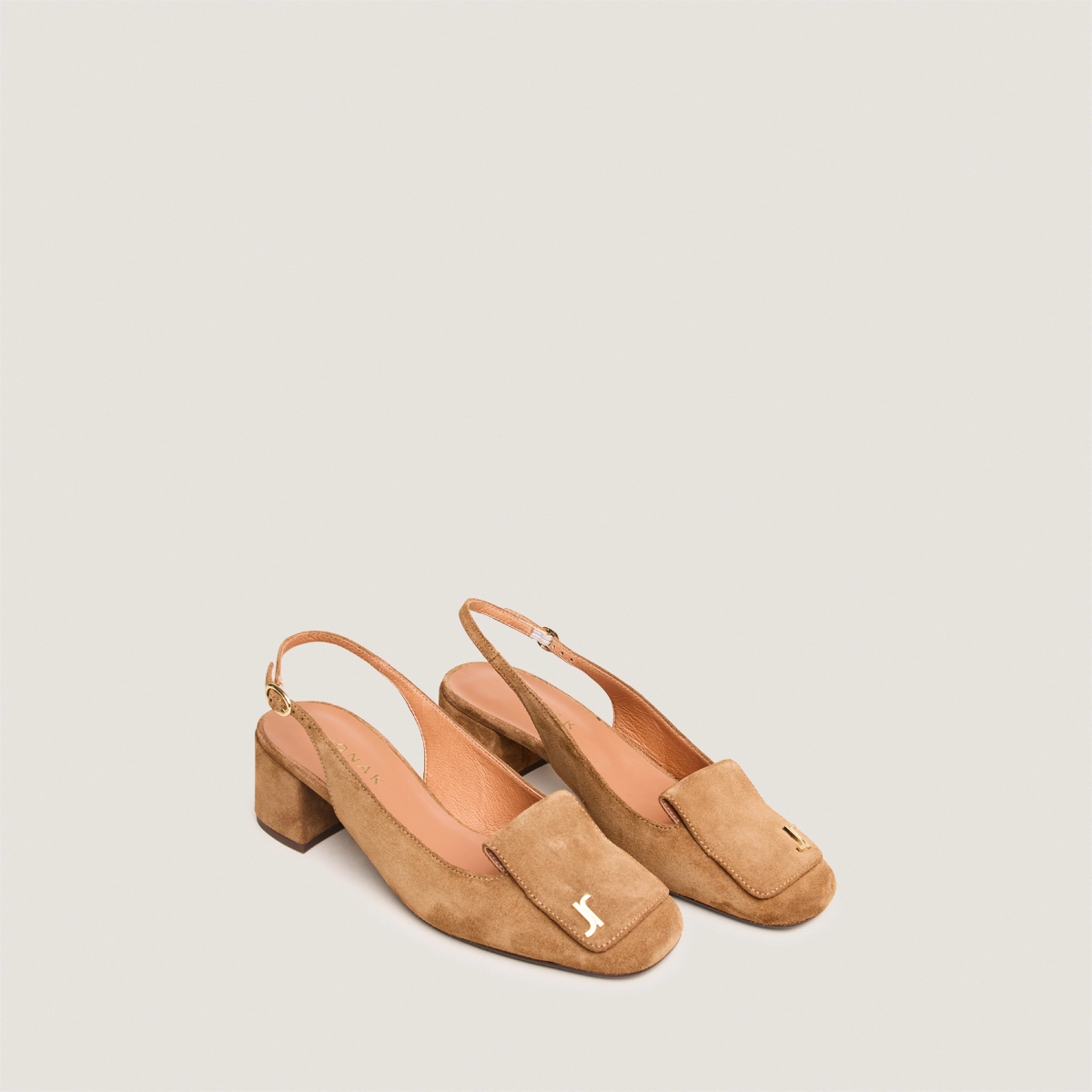 Escarpins slingbacks &agrave; monogrammes en croute cognac | DAIKI | Jonak
