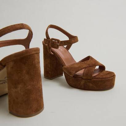 Sandales à talons cognac